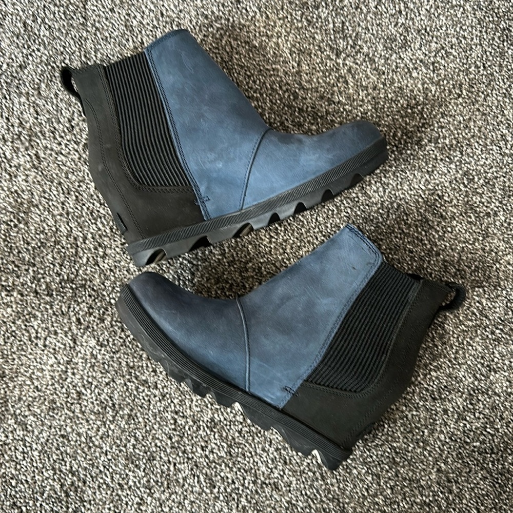 SOREL Wedge Chelsea Boots
